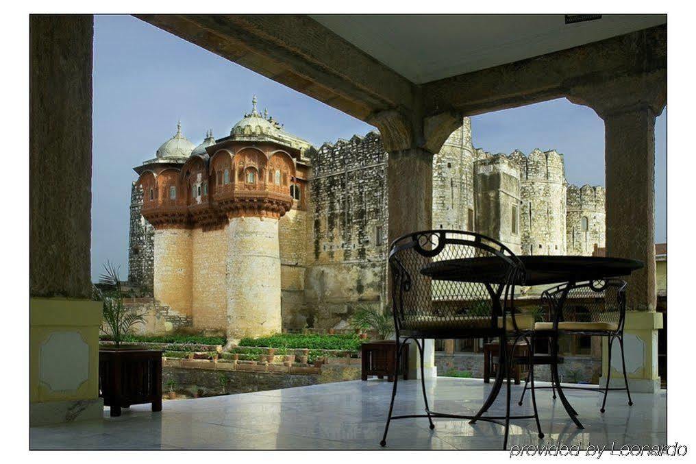 Atulya Fort Khejarla Εστιατόριο φωτογραφία